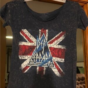Def Leppard Graphic T-Shirt